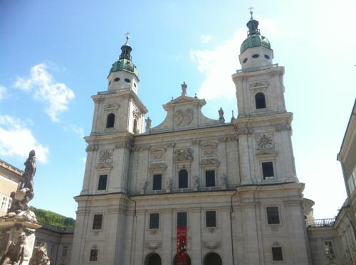 ザルツブルク大聖堂の外観